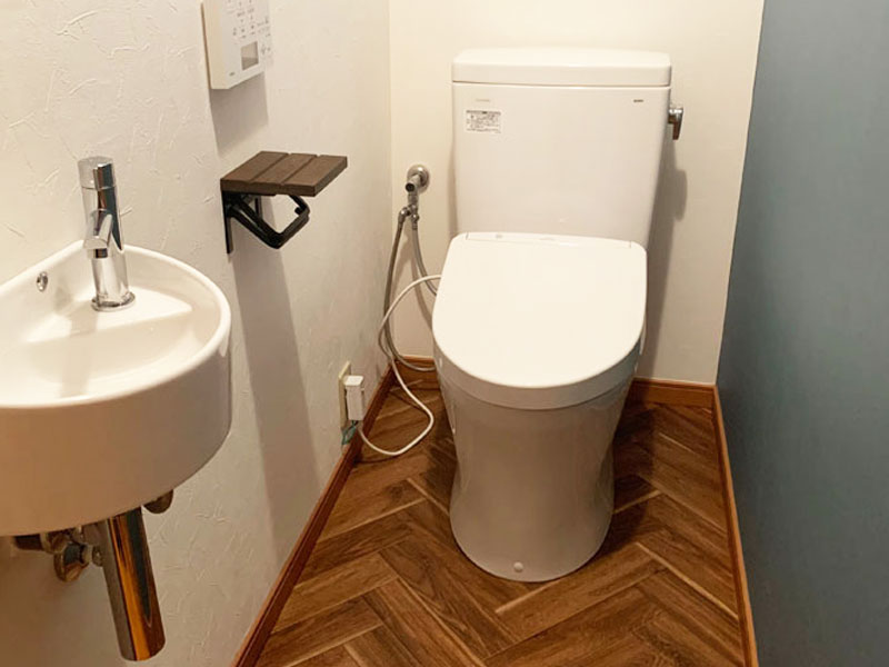 江戸川区 使い勝手の良い洗面台とオシャレなトイレ空間