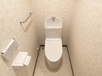 トイレリフォーム 清潔感のあるトイレと使いやすいキッチン水栓